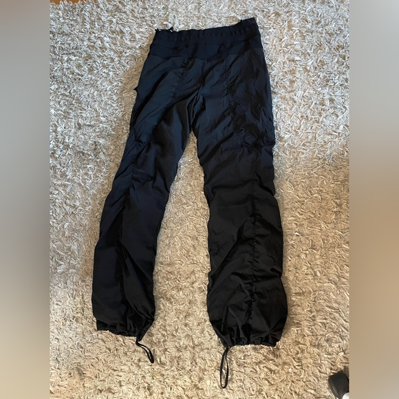 LULULEMON black umbrella joggers! - Picture 2 of 4